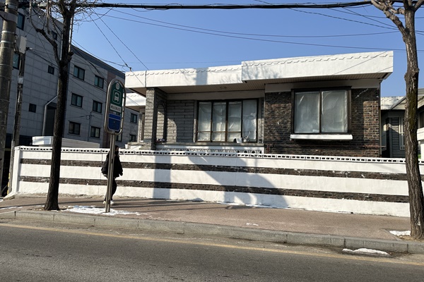 설봉중사거리(시내방향정류소)